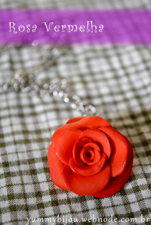 Pingente de Rosa Vermelha